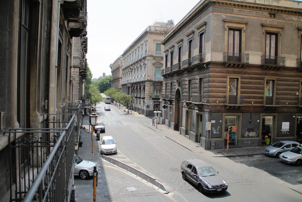 Ottomood Ala Ovest Catania Centro Bed & Breakfast Ngoại thất bức ảnh