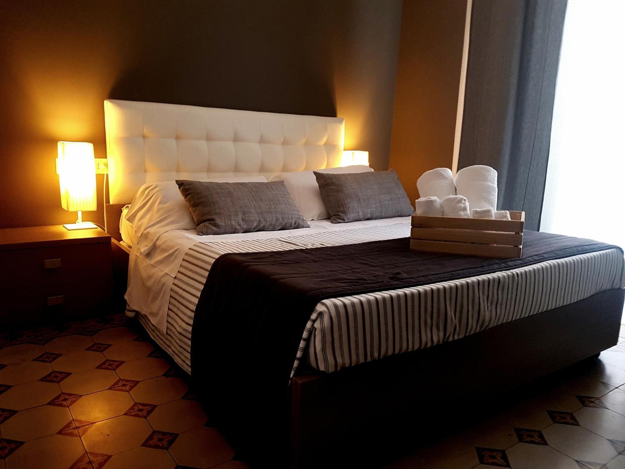 Ottomood Ala Ovest Catania Centro Bed & Breakfast Phòng bức ảnh