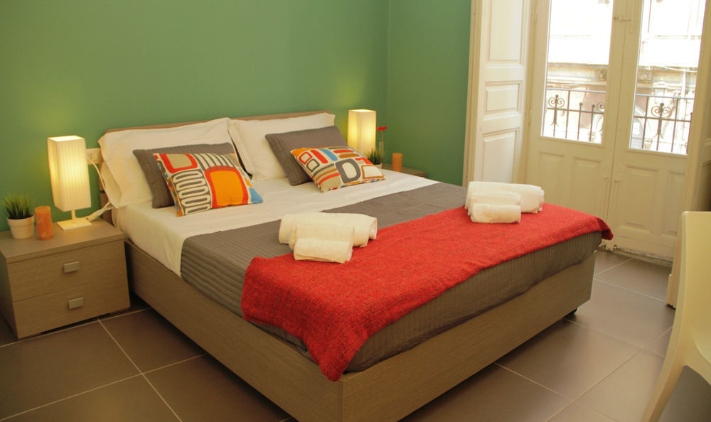 Ottomood Ala Ovest Catania Centro Bed & Breakfast Ngoại thất bức ảnh