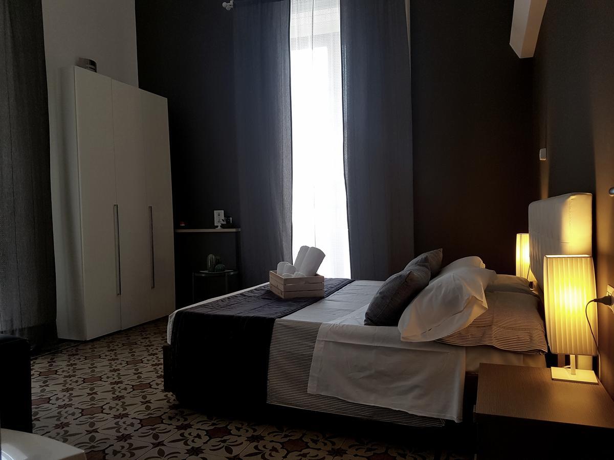 Ottomood Ala Ovest Catania Centro Bed & Breakfast Ngoại thất bức ảnh