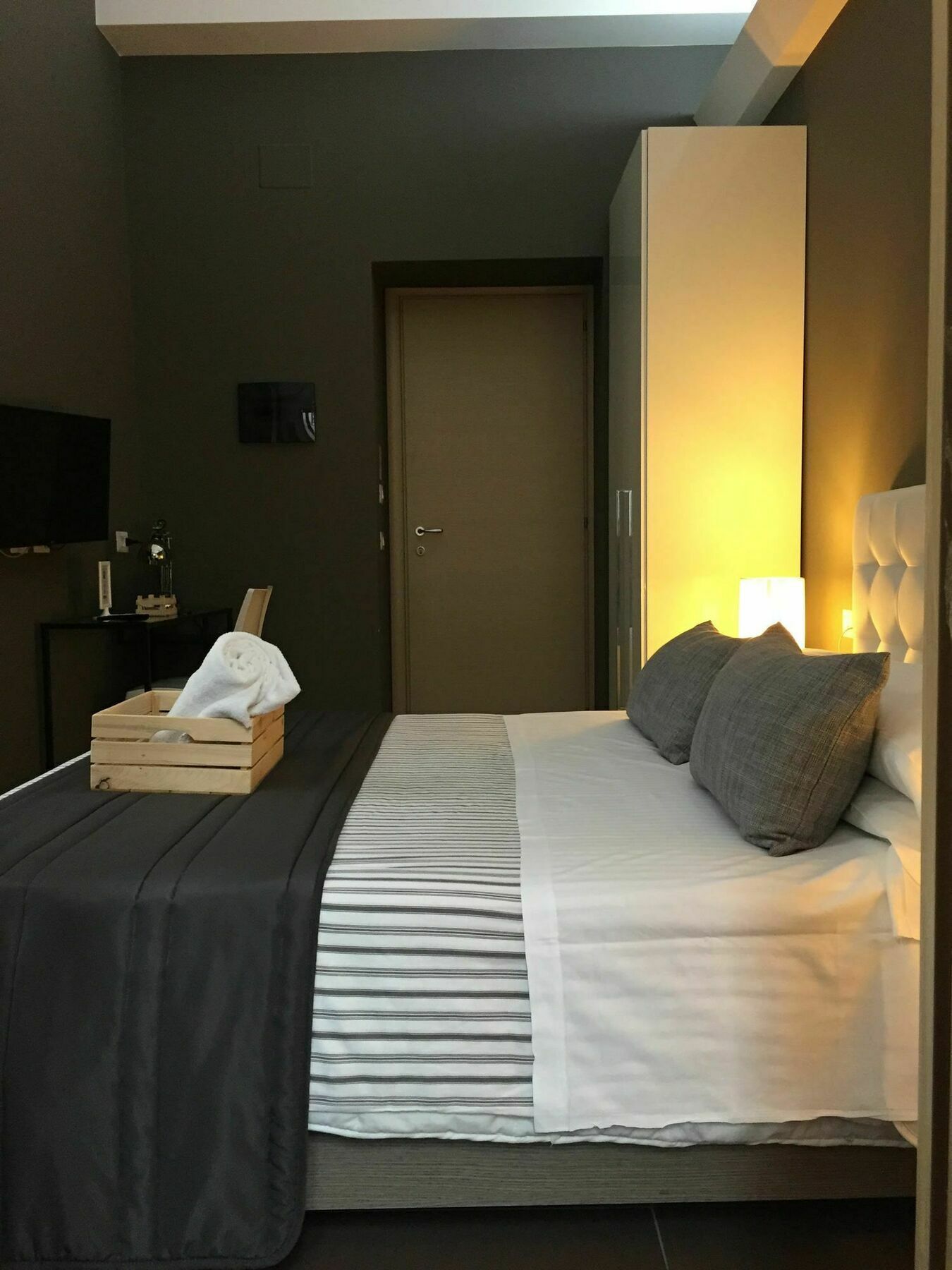 Ottomood Ala Ovest Catania Centro Bed & Breakfast Ngoại thất bức ảnh